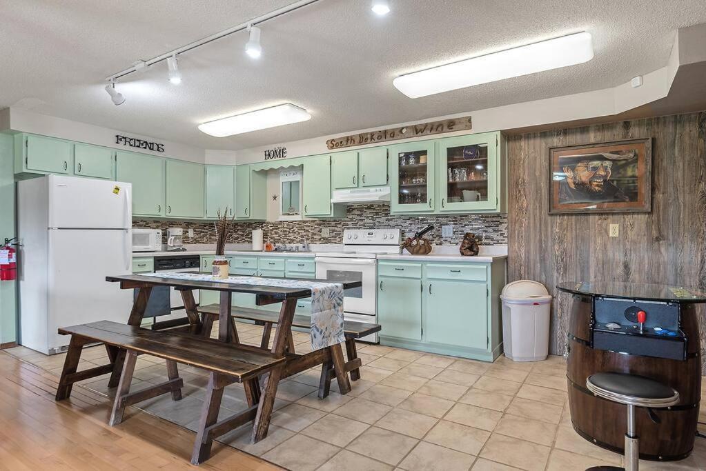 Papa'S Place On Willow Creek 커스터 외부 사진