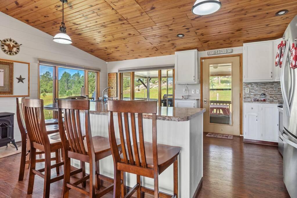 Papa'S Place On Willow Creek 커스터 외부 사진